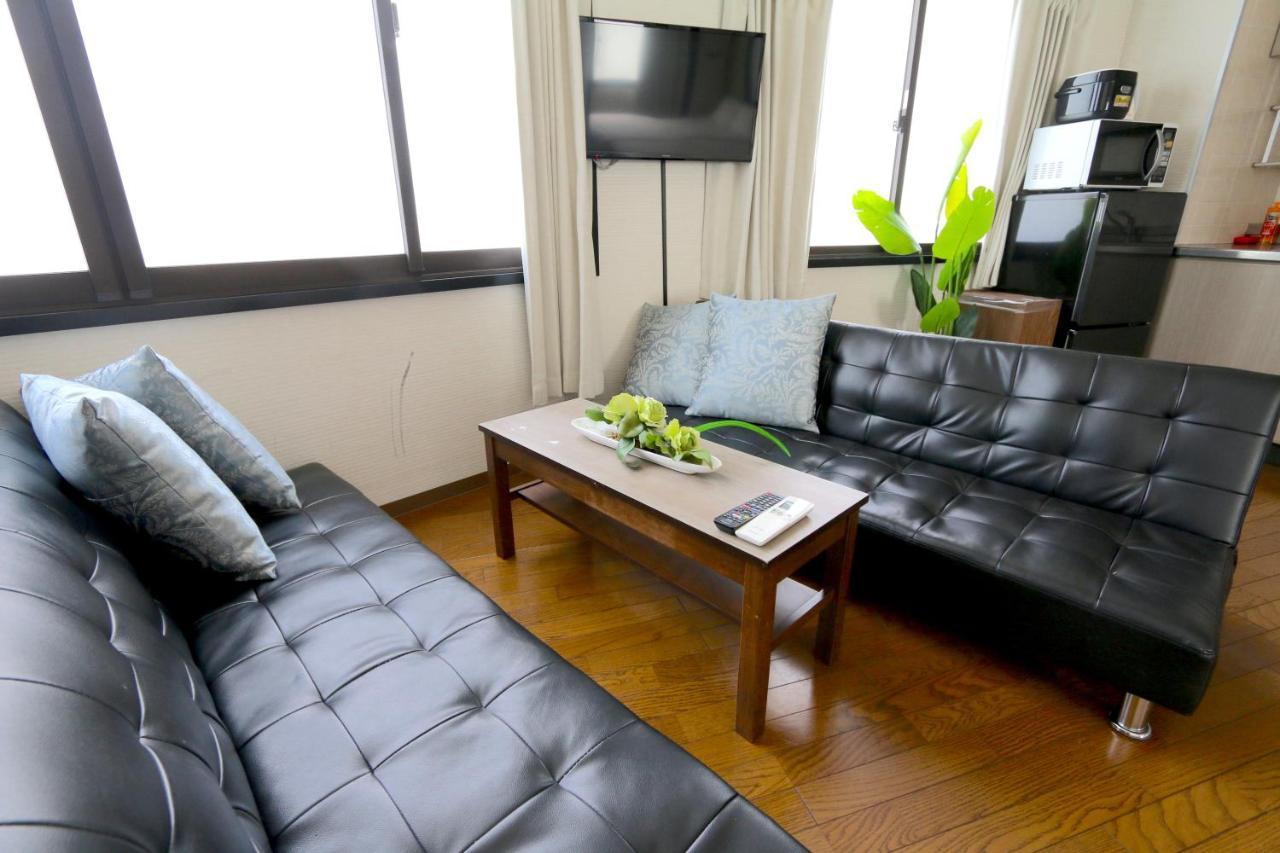 Liz3 Guest House Liz Nakazakicho Osaka Buitenkant foto